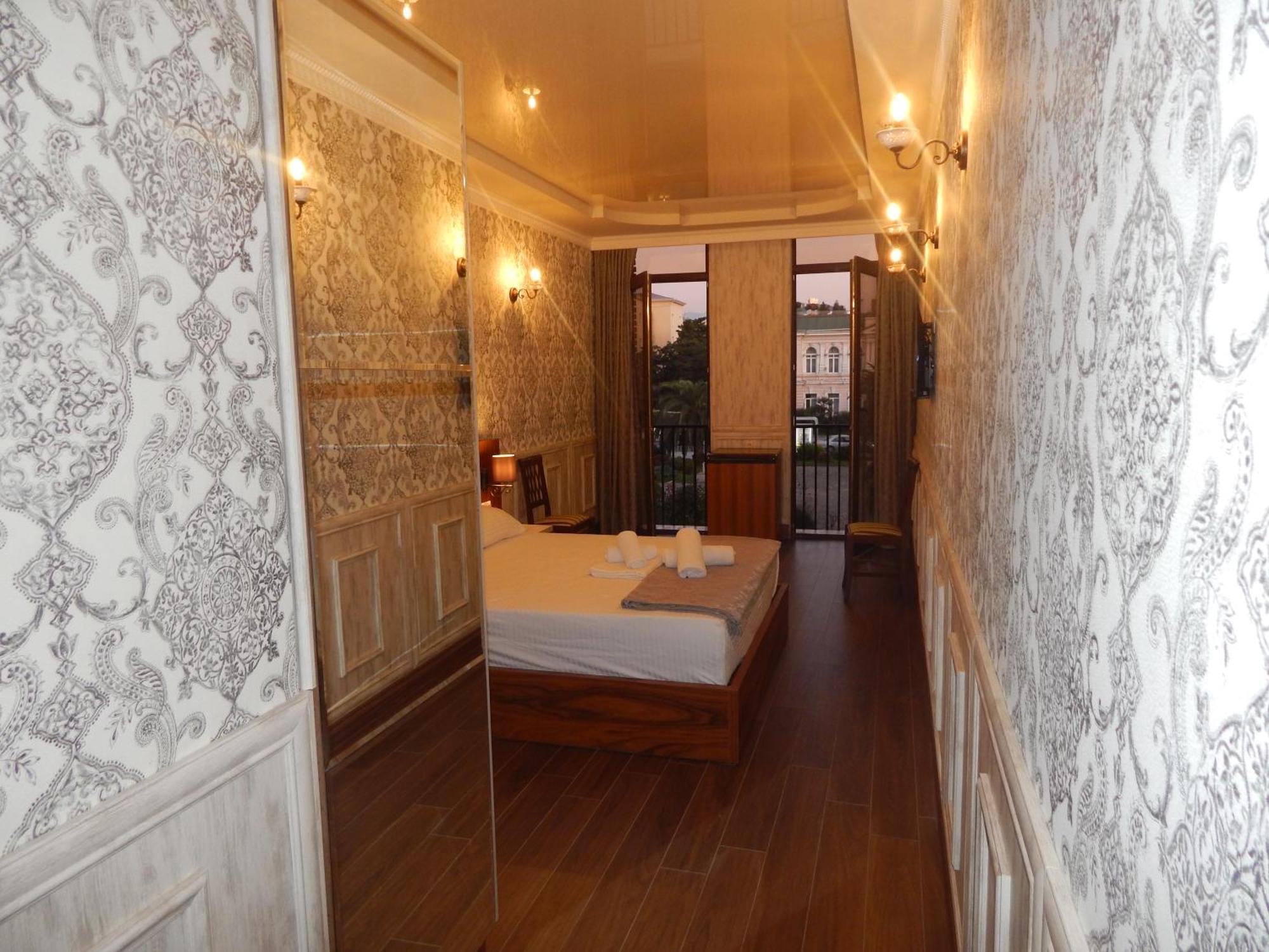 Melini Boutique Hotel Batum Dış mekan fotoğraf