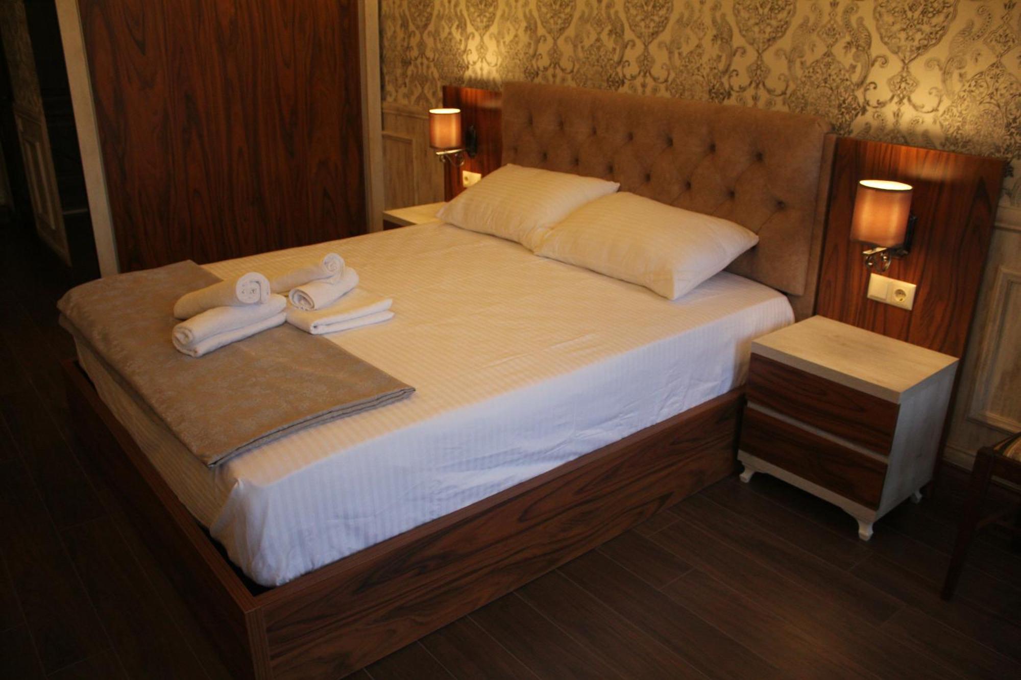 Melini Boutique Hotel Batum Dış mekan fotoğraf