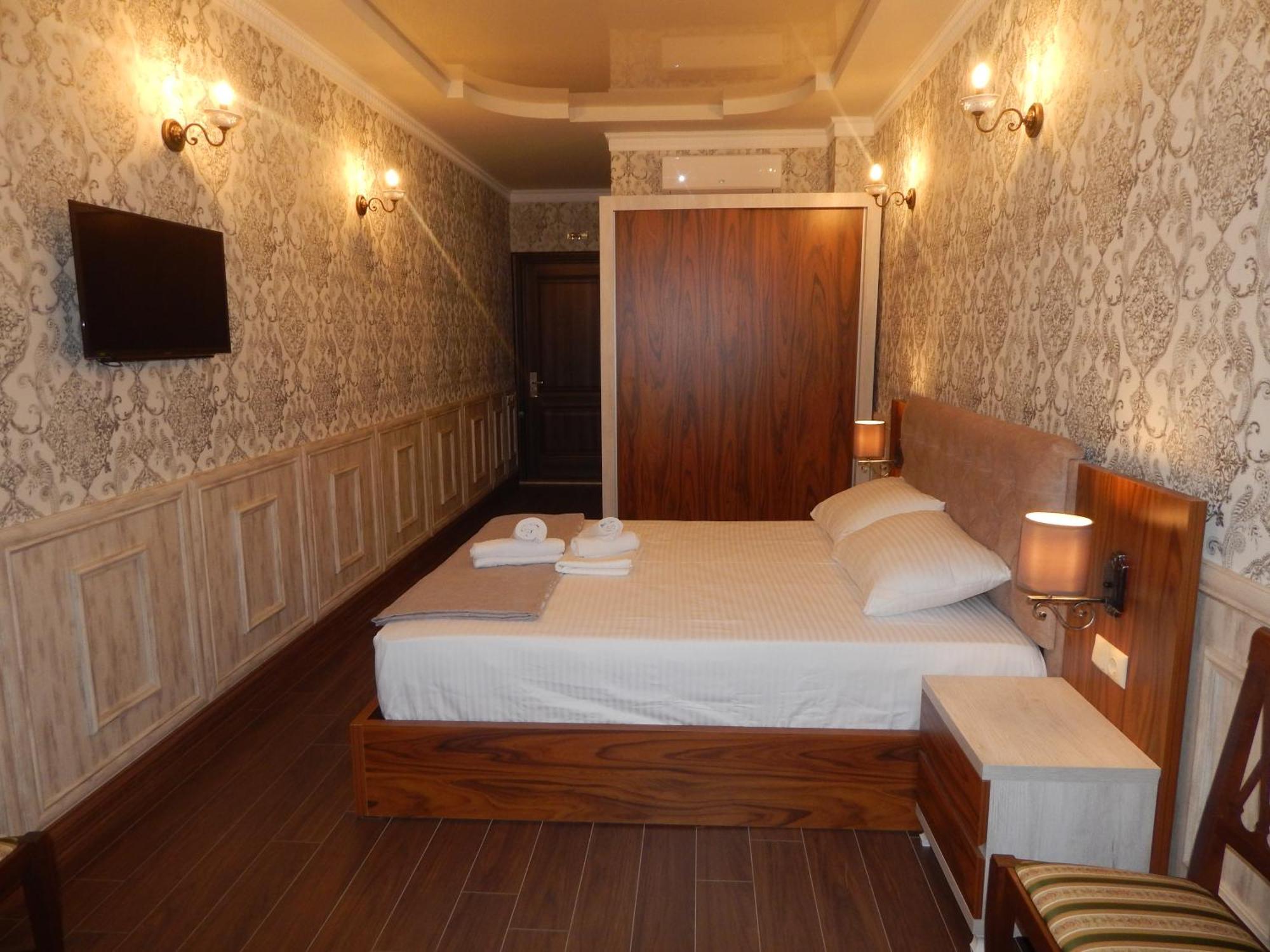 Melini Boutique Hotel Batum Dış mekan fotoğraf